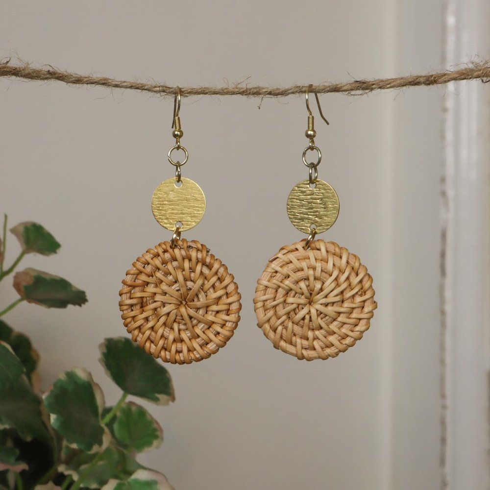 Rattan circle dangles